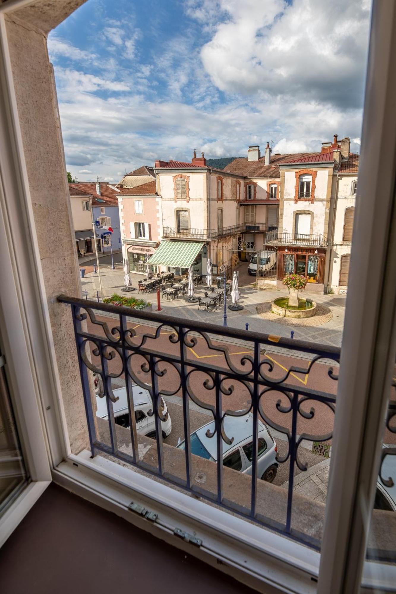 Cocon De La Belle De Vosges 3 Chambres Remiremont Exteriér fotografie